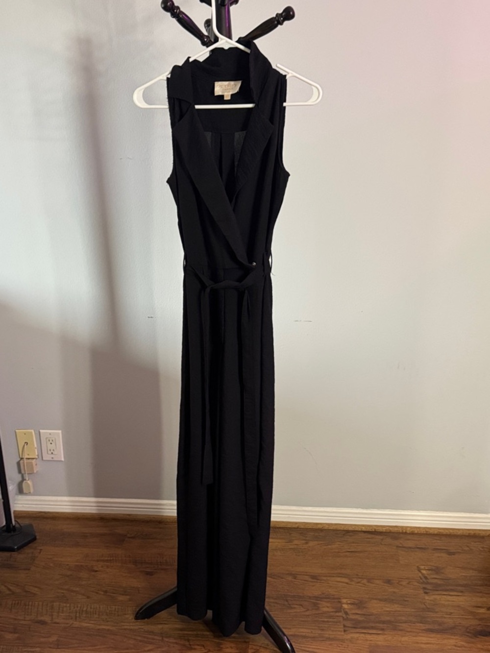 Sleeveless Black Jumpsuit with Tie Belt 6.M